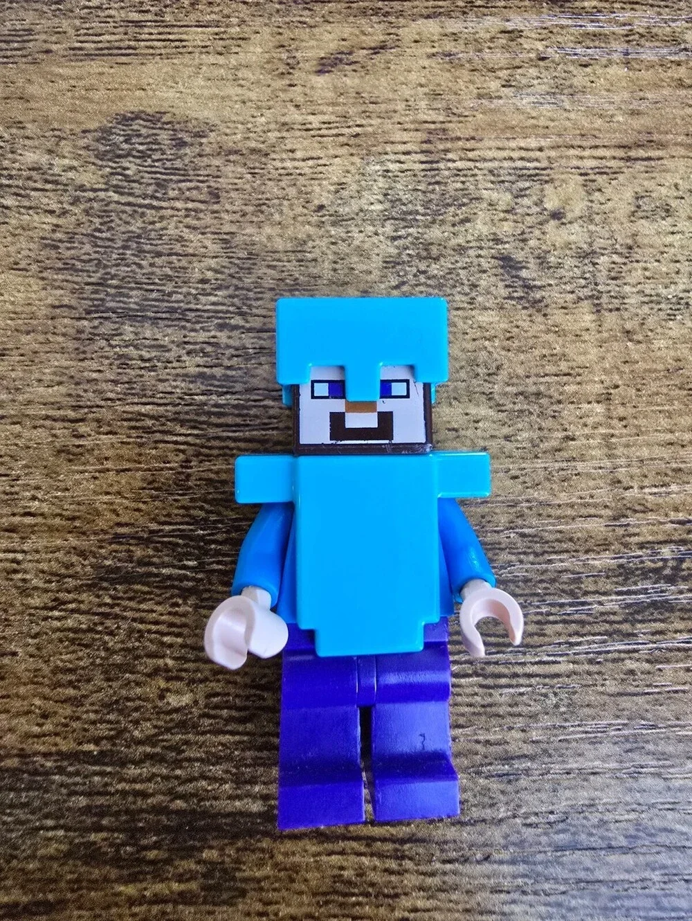 LEGO Minecraft Minifigure Steve (Genuine)